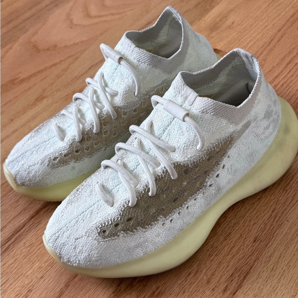 Adidas Yeezy Boost 380 Calcite Glow Men’s 5 or Women’s 6.5